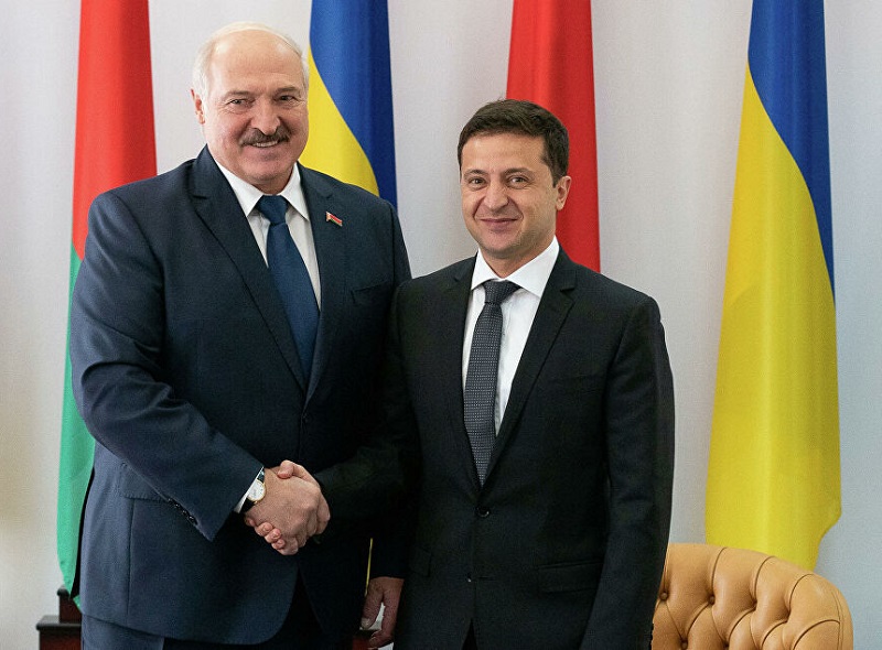 Лукашенко готов наладить отношения с Украиной - Фото