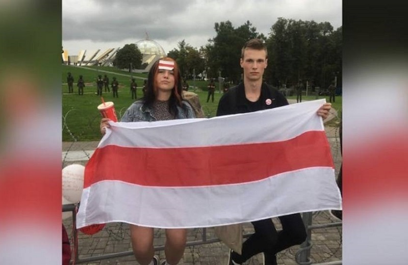 В Беларуси 18-летней митингующей дали два года колонии - Фото