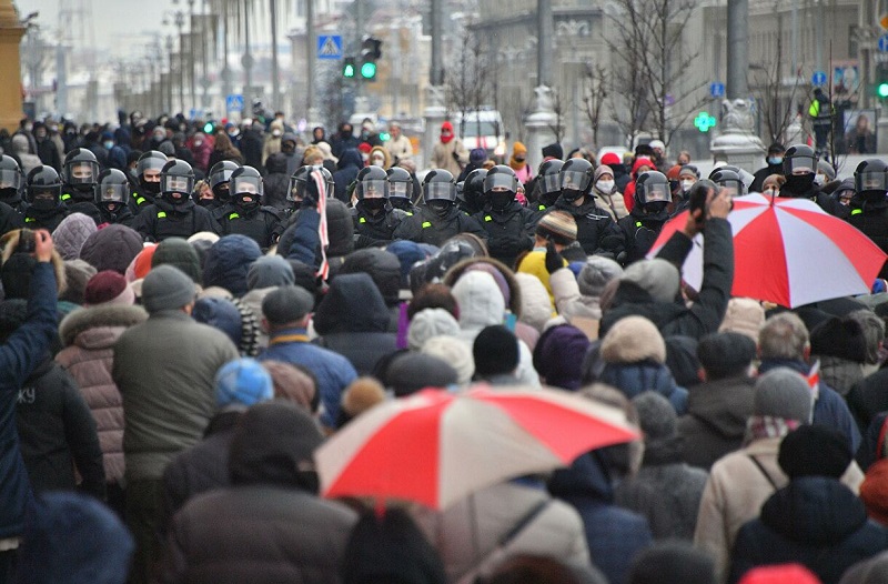 В Беларуси в 2020 году осудили более 100 человек по политическим уголовным делам - Фото