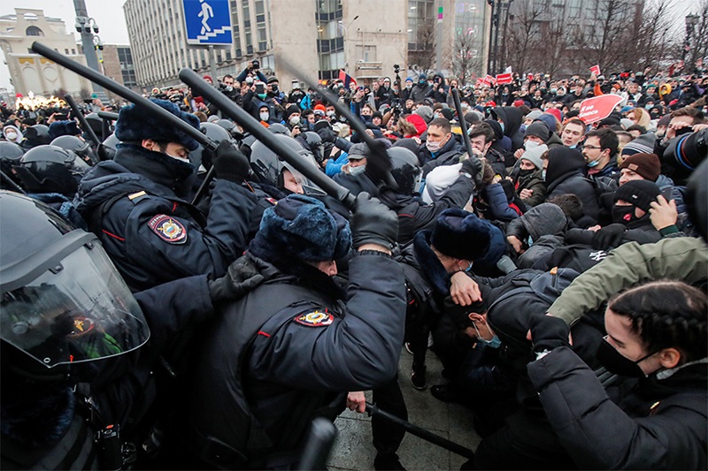 В Москве 23 января во время несанкционированного митинга пострадали 29 человек - Фото