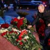 Владимир Путин возложил цветы к могиле первого президента РФ Бориса Ельцина - Фото