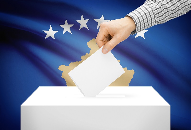 В самопровозглашенном Косово начались внеочередные парламентские выборы - Фото