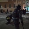 Росгвардия проверит действия ОМОНавца, ударившего оператора на акции в Москве - Фото