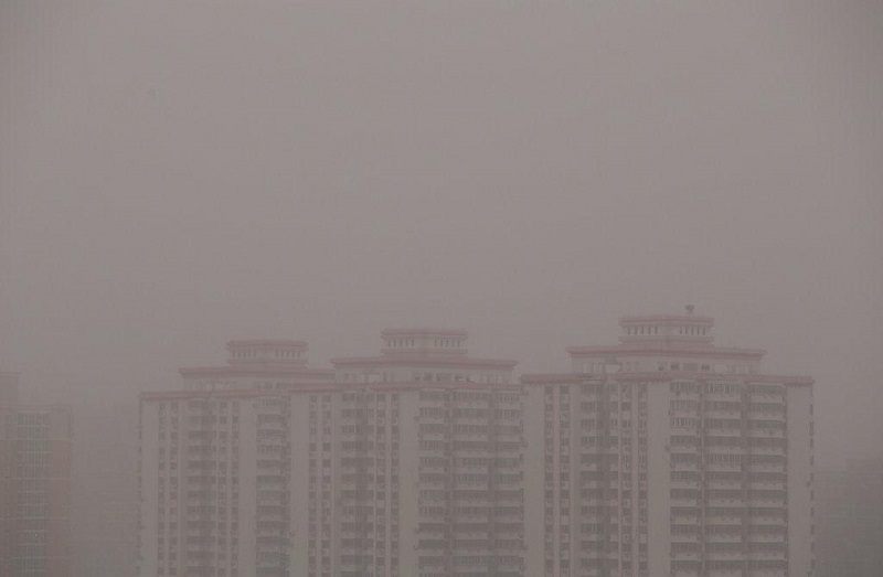 В Пхеньяне из-за пыльной бури дипломатам запретили передвижение по городу - Фото