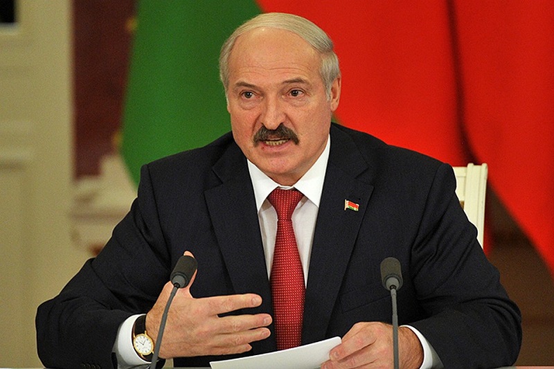 Лукашенко отрицает влияние России на решение по новой конституции Беларуси - Фото