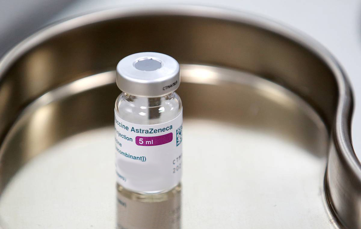 В Дании 2-й человек умер после получения вакцины AstraZeneca - Фото