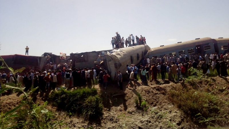 В Египте столкнулись два поезда — погибли 19 человек - Фото