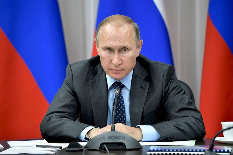Путин объявил дни с 1 по 10 мая нерабочими - Фото