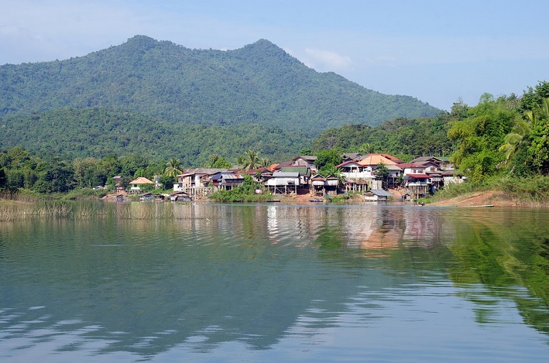 На севере Лаоса 8 человек погибли при крушении яхты - Фото