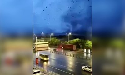 В городе Ухань жертвами торнадо стали 6 человек - Фото