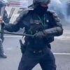 Полиция Парижа применила слезоточивый газ на митинге против санитарных паспортов - Фото