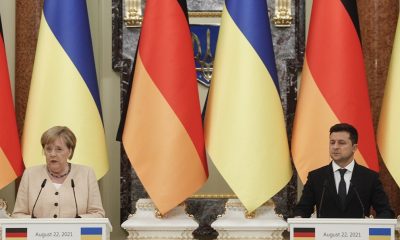 Президент Украина Зеленский обсудил с канцлером ФРГ Меркель "Северный поток-2" - Фото