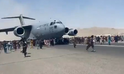 В аэропорту Кабула погибли 10 человек из-за хаоса во время эвакуации - Фото