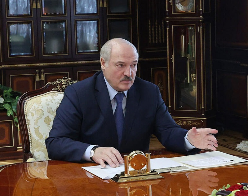 Президент Беларуси Лукашенко одобрил продление соглашения c Россией о военных объектах в Вилейке и Барановичах - Фото