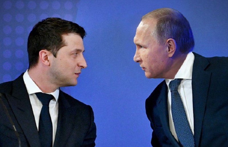 В МИД России сообщили, что встреча Владимира Путина и Владимира Зеленского пока не планируется - Фото