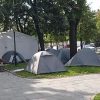 В Польше врачи установили палатки перед зданием правительства - Фото